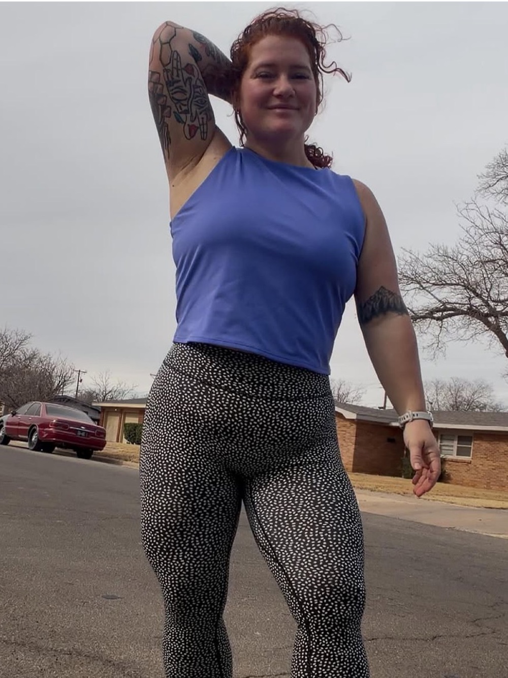 ColorfulKoala High Neck Cropped Tank - Picture 4 of 4